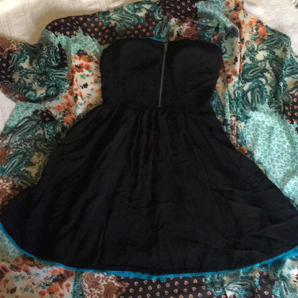 Sweet heart style dress 👗 strapless